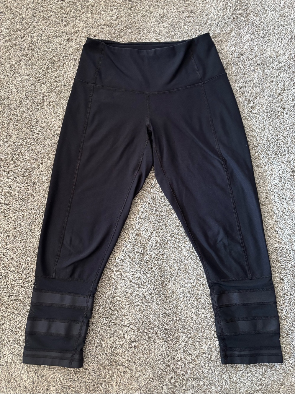 90 Degree Reflex Black Capri/Cropped Leggings Striped Mesh Hem Womens Size S